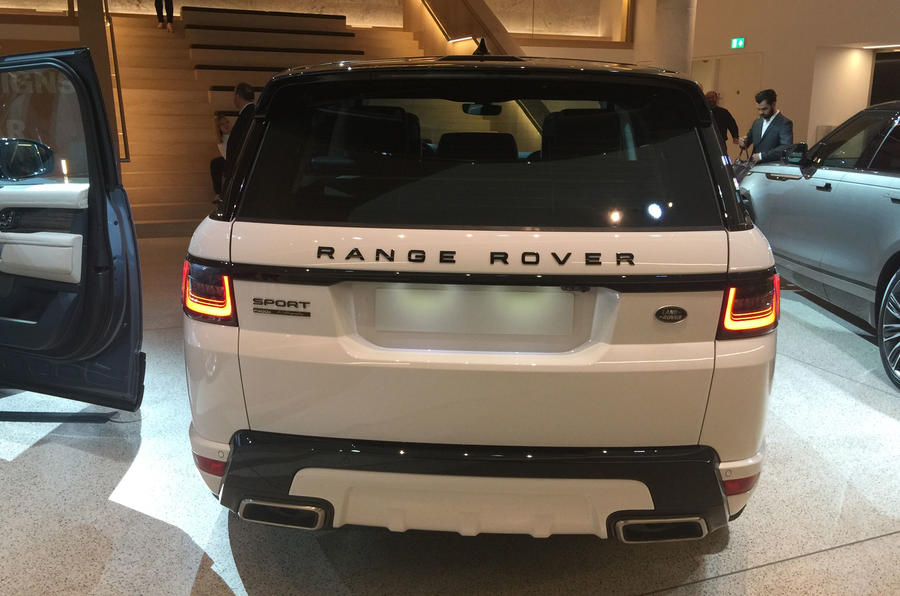 Range Rover Sport 2018 chính thức lộ diện giá từ 81300 USD