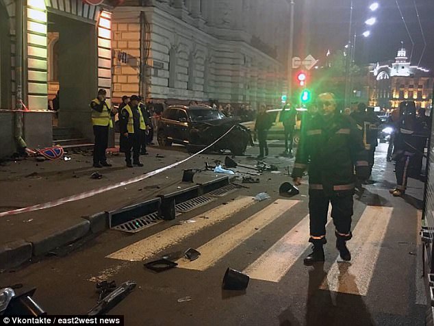 Con gái triệu phú Ukraine lái xe Lexus vượt đèn đỏ, gây tai nạn liên hoàn khiến 6 người tử vong - Ảnh 4.