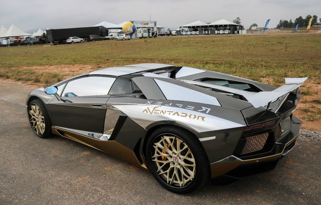 Lamborghini Aventador Roadster hóa thành tro bụi sau tai nạn kinh hoàng, người lái chỉ bị thương nhẹ - Ảnh 5.