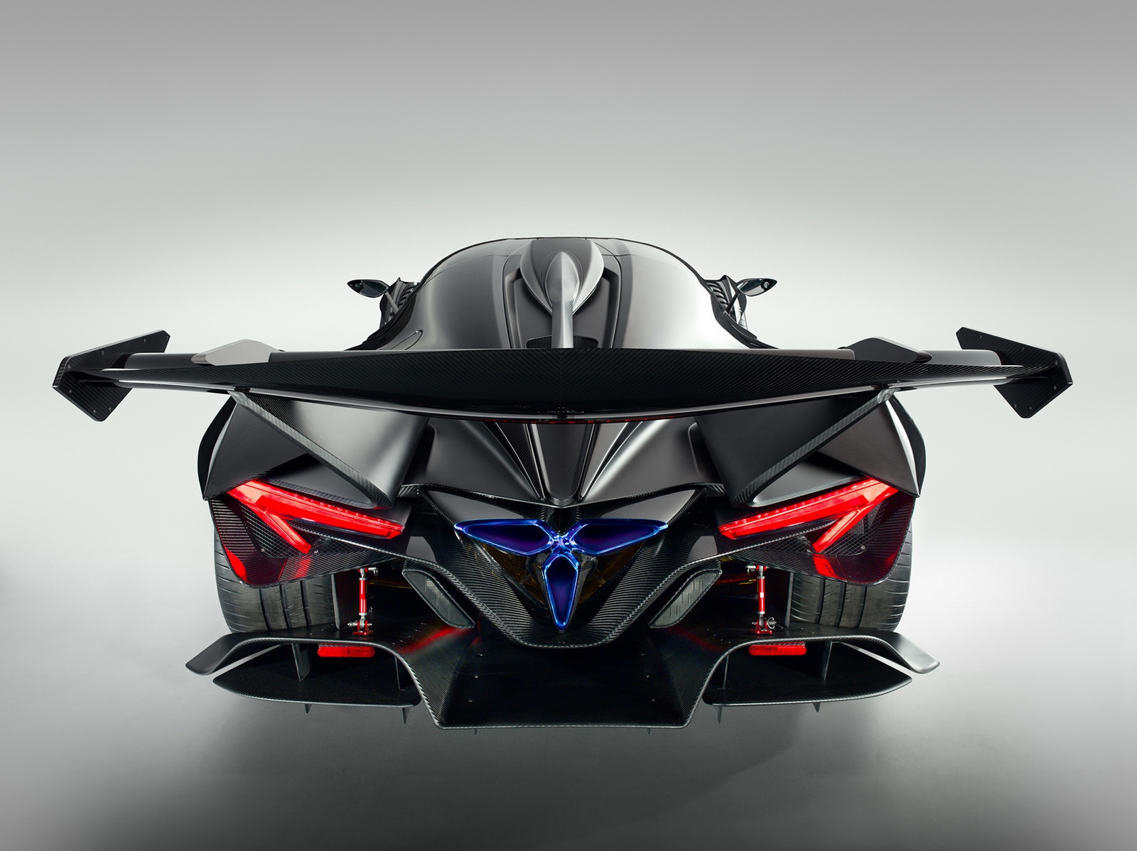 Apollo Intensa Emozione - Siêu xe triệu đô mới của người Đức - Ảnh 2.