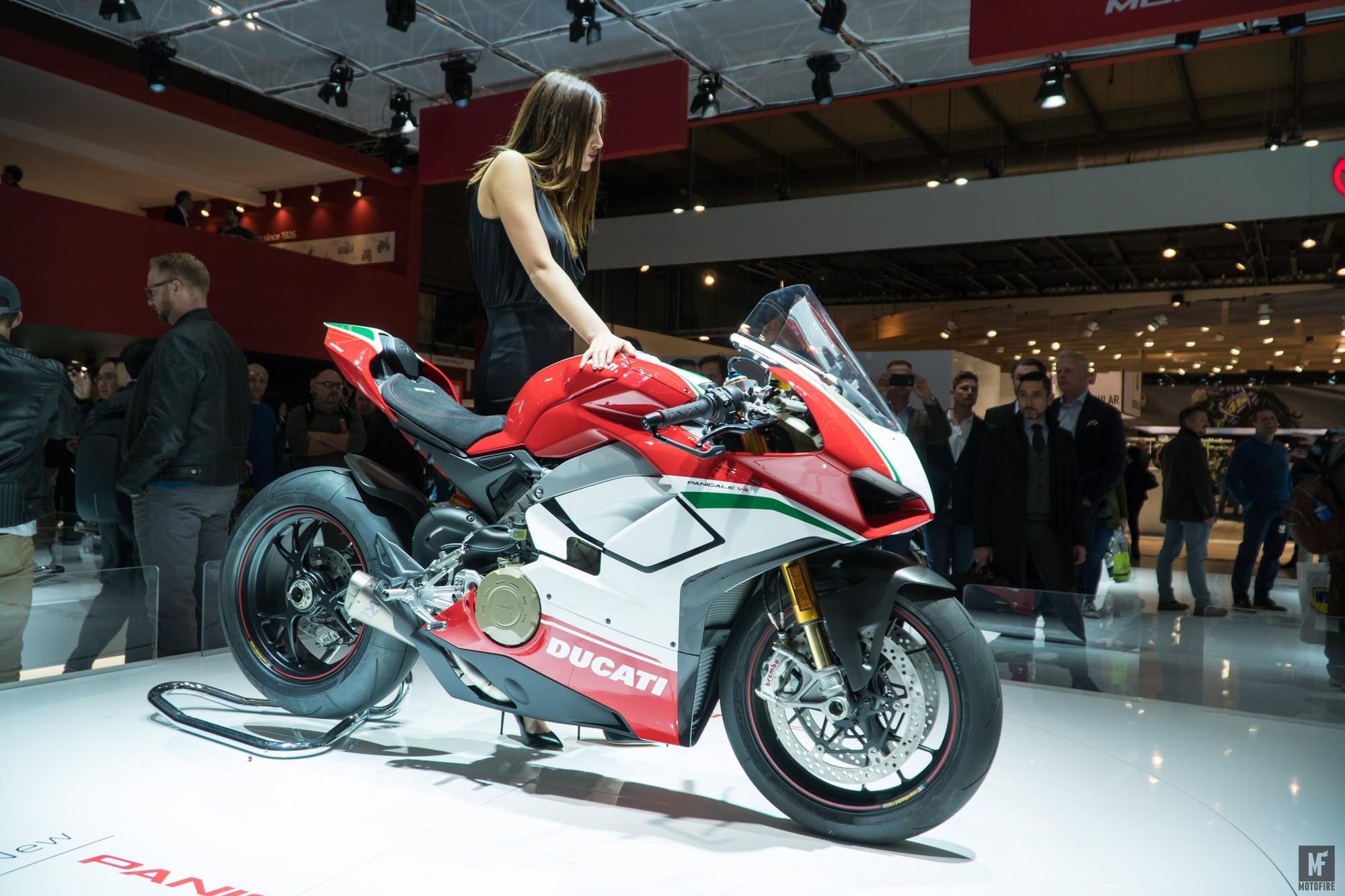 Ducati Panigale V4 được bình chọn là mô tô đẹp nhất triển lãm ...