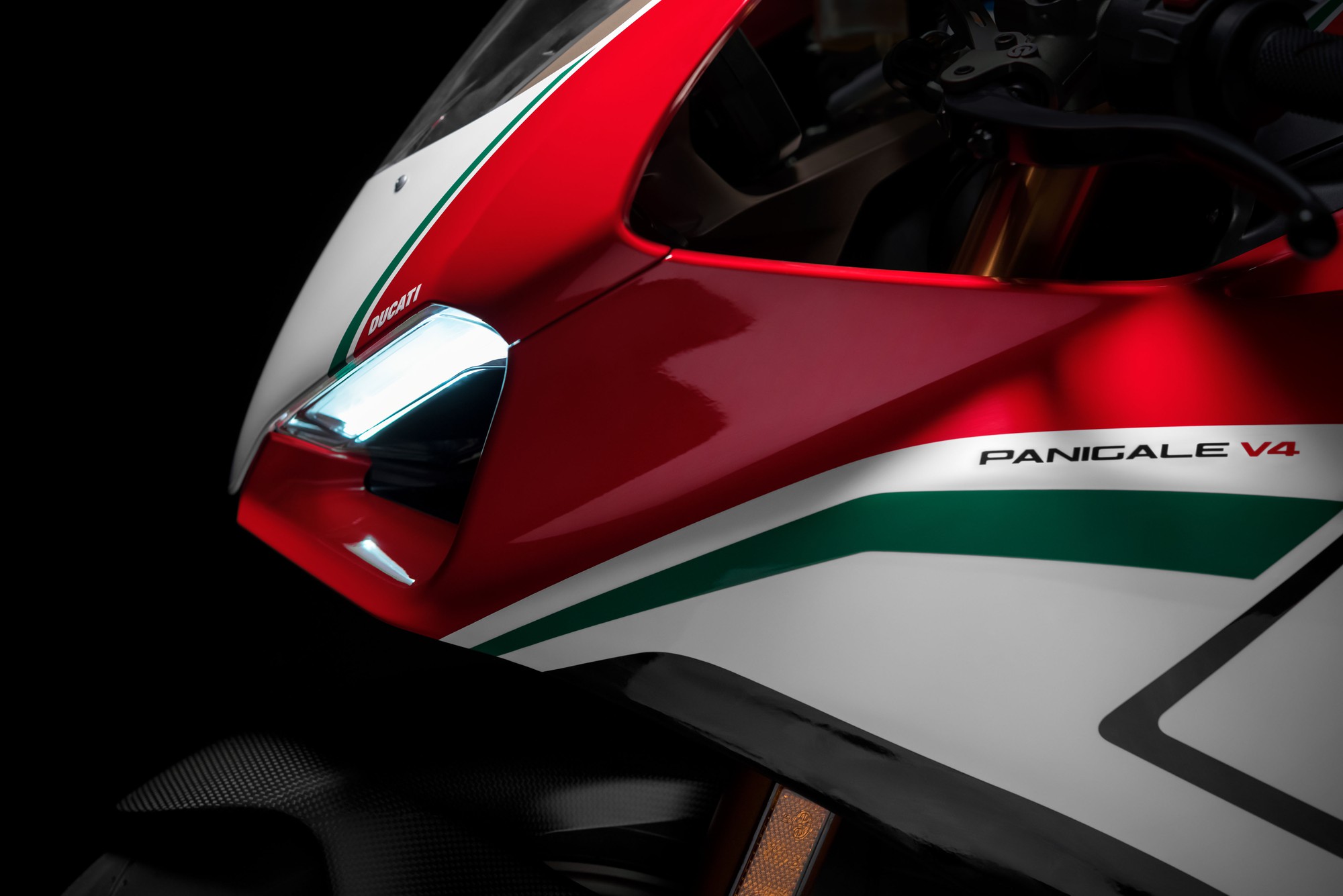Download Ducati Panigale V4 R 4K Ultra HD Mobile Wallpaper | Ducati, Ducati  monster, Sport bikes