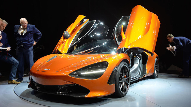 Đây là vụ tai nạn hiếm hoi của siêu xe McLaren 720S - Ảnh 4. Đây là vụ tai nạn hiếm hoi của siêu xe McLaren 720S - Ảnh 4.
