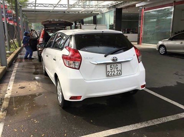 Toyota Vios mang biển ngũ quý 9 gây xôn xao tại Hà Nội - Ảnh 4.