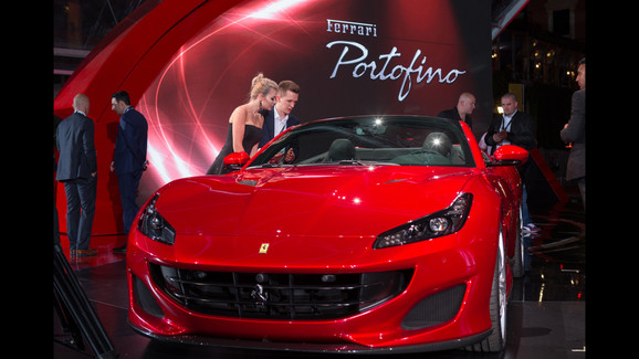 Siêu xe mui trần Ferrari Portofino được giới thiệu riêng cho các khách hàng VIP - Ảnh 6.