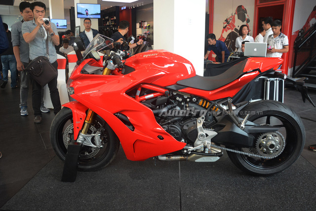 Cận cảnh Ducati SuperSport 2017 phiên bản S có giá 571 triệu Đồng - Ảnh 9.