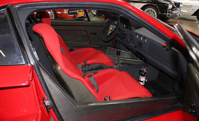 Ferrari F40 27 tuổi đời có giá rao bán 34 tỷ Đồng - Ảnh 6.