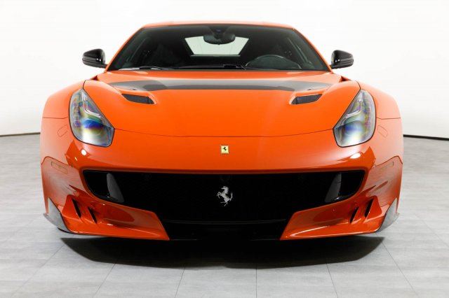 Vẻ đẹp của chiếc Ferrari F12tdf có giá bán siêu đắt đỏ trên thế giới, giá từ 31,8 tỷ Đồng - Ảnh 1.