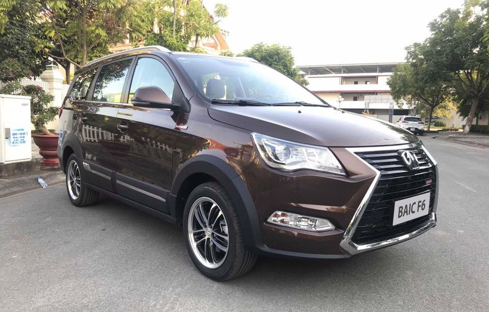 BAIC F6 - xe nhái Lexus có mặt tại Hà Nội với giá chưa đến 600 triệu đồng