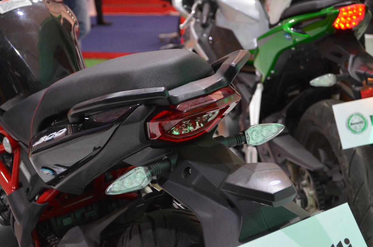 Benelli TNT 300 302R prices cut by up to Rs 60000  Autocar India