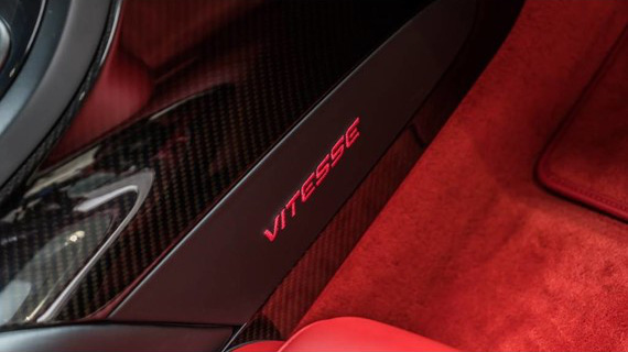 Siêu xe Bugatti Veyron Vitesse rao bán với giá 56,6 tỷ Đồng - Ảnh 10.