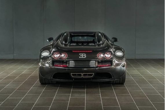 Siêu xe Bugatti Veyron Vitesse rao bán với giá 56,6 tỷ Đồng - Ảnh 5.