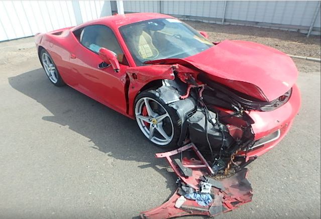 Người thuê siêu xe Ferrari 458 Italia gây tai nạn kinh hoàng - Ảnh 2.