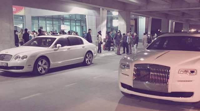 Cặp đôi Rolls-Royce Ghost của đại gia xứ Nghệ khoe dáng trên phố - Ảnh 3.