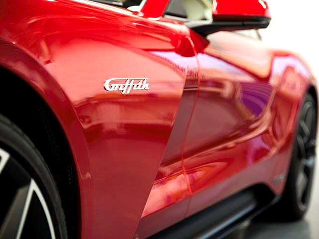 Hãng TVR hồi sinh với Griffith mạnh 480 mã lực, tốc độ tối đa 321 km/h, giá ước tính 2,67 tỷ Đồng - Ảnh 3. Hãng TVR hồi sinh với Griffith mạnh 480 mã lực, tốc độ tối đa 321 km/h, giá ước tính 2,67 tỷ Đồng - Ảnh 3.