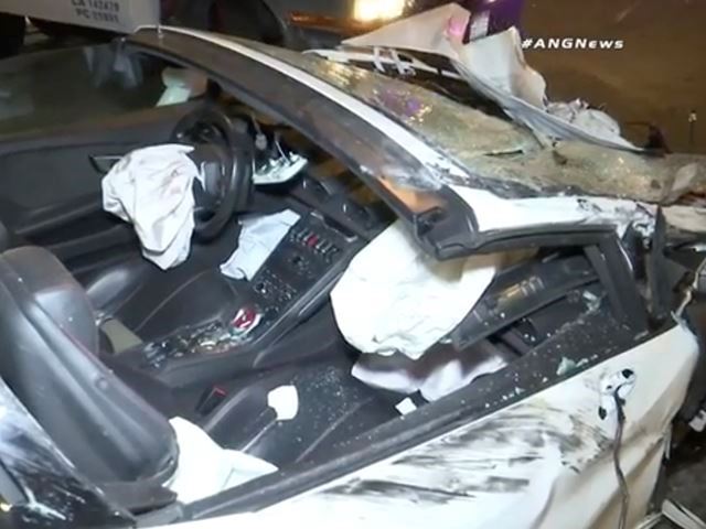 Đua với Bentley, Lamborghini Huracan mui trần hạ gục nhiều ô tô, hư hỏng nặng - Ảnh 4. Đua với Bentley, Lamborghini Huracan mui trần hạ gục nhiều ô tô, hư hỏng nặng - Ảnh 4.