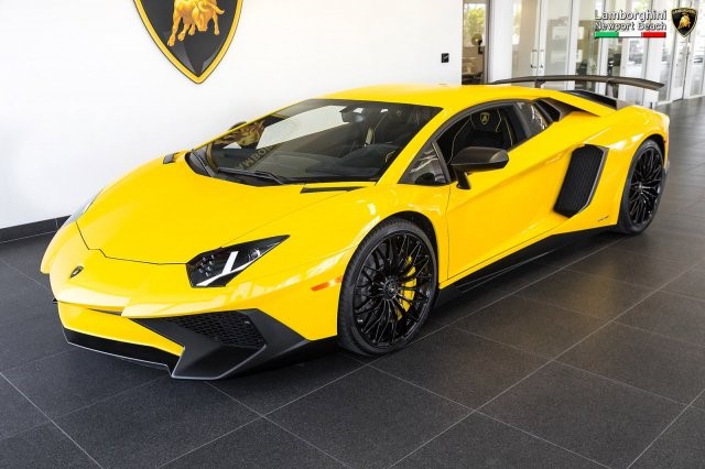 Siêu xe hàng hiếm Lamborghini Aventador SV 2017 rao bán 12,7 tỷ Đồng - Ảnh 3.