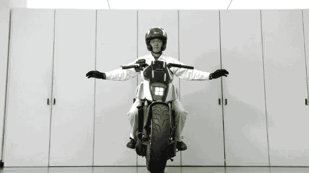 Honda ra mắt mô tô tự cân bằng, không cần chân chống - Ảnh 4.