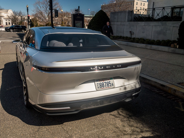 Quên Faraday Future đi, đây mới là siêu xe điện xứng đáng là đối thủ của Tesla - Ảnh 2.