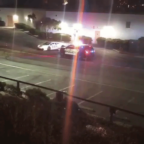 Sự thật đằng sau video Lamborghini Huracan drift xung quanh xe cảnh sát rồi bỏ chạy - Ảnh 2.