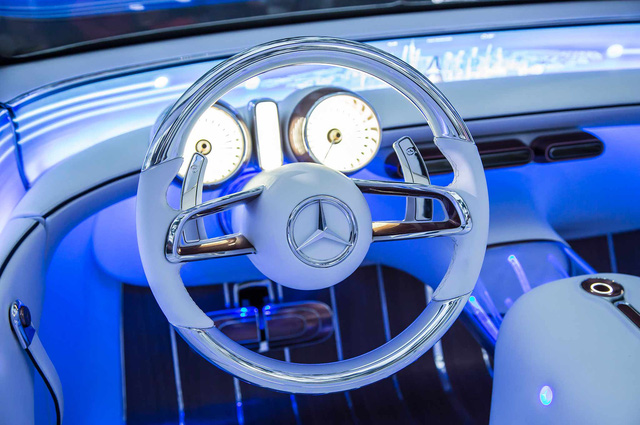 Chiêm ngưỡng vẻ đẹp xuất sắc của Vision Mercedes-Maybach 6 Cabriolet ngoài đời thực - Ảnh 12.