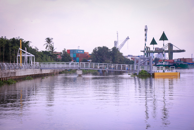 Cận cảnh bến buýt đường sông đầu tiên ở Sài Gòn sẽ hạ thủy vào tháng 9 - Ảnh 12.
