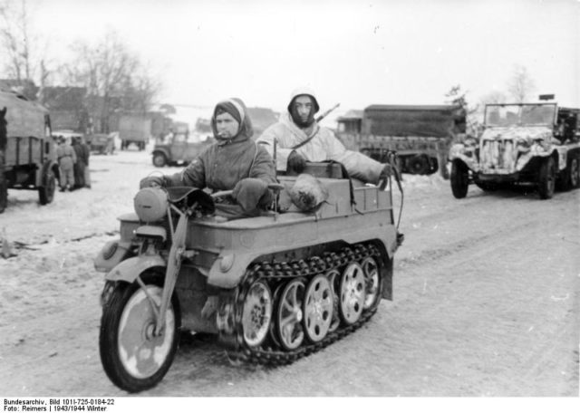 Kettenkrad - cỗ xe máy lai tăng vô tiền khoáng hậu của quân đội Đức thời thế chiến - Ảnh 3.