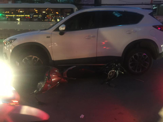Hải Phòng: Một phụ nữ lái Mazda gây tai nạn liên hoàn - Ảnh 2.