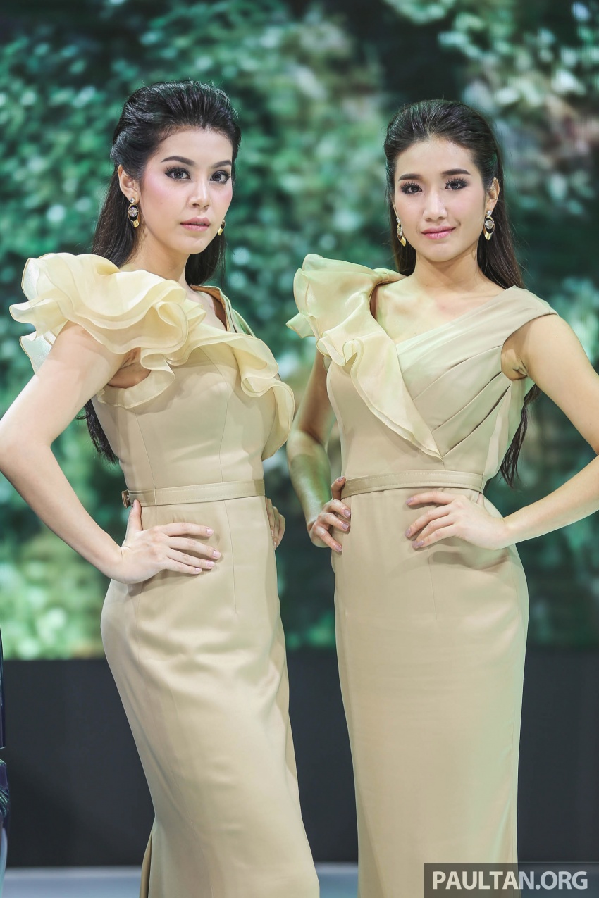 Mãn nhãn với dàn người mẫu xinh đẹp trong triển lãm Bangkok 2017 - Ảnh 25.