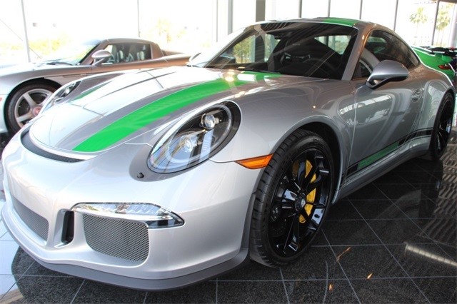 Đây là chiếc Porsche 911 R bị làm giá dễ chịu nhất trên thế giới - Ảnh 1.