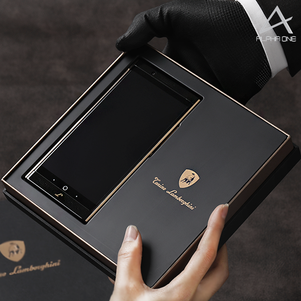 Điện thoại thông minh giá hơn 50 triệu của gia tộc Lamborghini - Ảnh 2.