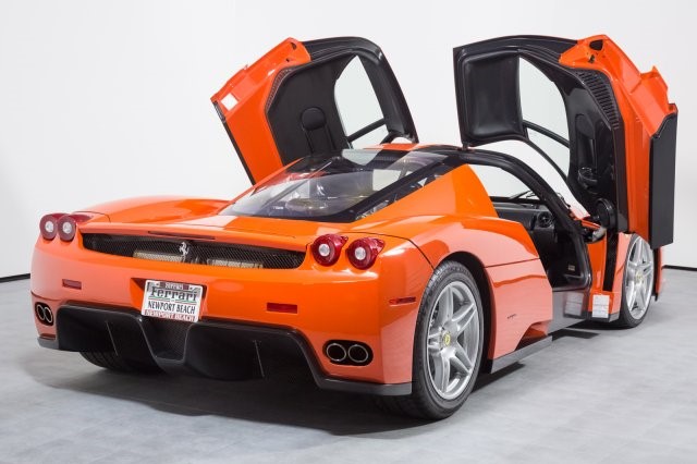 Đã 14 tuổi đời nhưng chiếc Ferrari Enzo này vẫn có giá chát 84 tỷ Đồng - Ảnh 2.