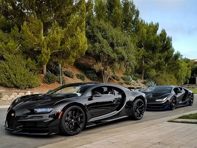 Mới tậu Lamborghini Centenario 1,9 triệu đô, đại gia này tiếp tục thu nạp thêm Bugatti Chiron giá 3 triệu đô - Ảnh 15. Mới tậu Lamborghini Centenario 1,9 triệu đô, đại gia này tiếp tục thu nạp thêm Bugatti Chiron giá 3 triệu đô - Ảnh 15.