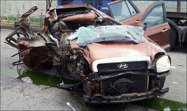 Nam diễn viên Reply 1988 qua đời trong vụ tai nạn giữa Mercedes-Benz G63 AMG và xe Hyundai - Ảnh 4.