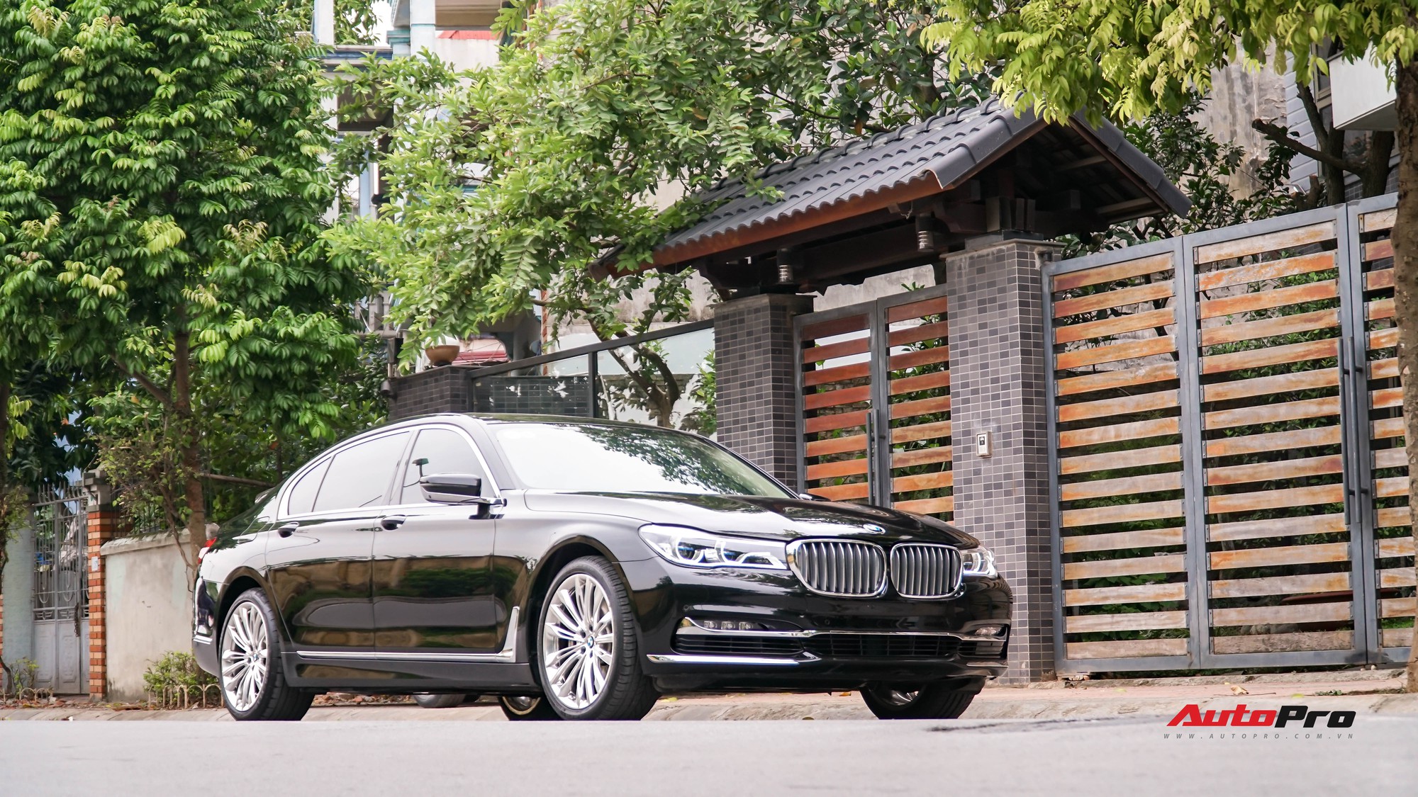 ĐÁNH GIÁ XE BMW 7Series 2016  một 9 một 10 với SClass