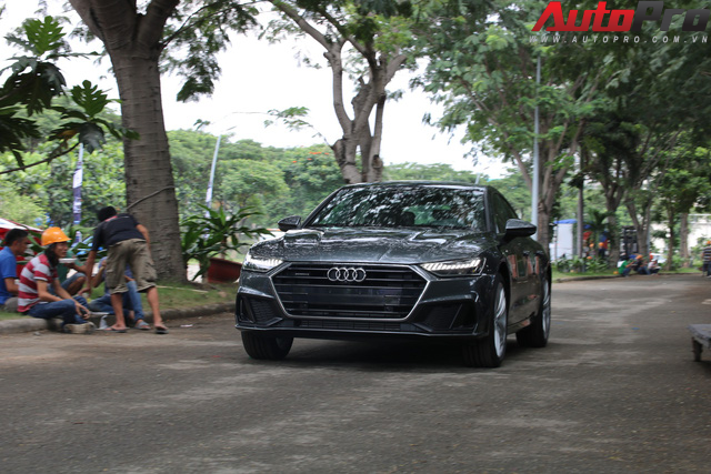 Audi A7 Sportback đã về tới SECC tham dự Triển lãm Ô tô Việt Nam 2018 - Ảnh 5.