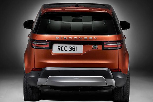 Land Rover Discovery và 4 dòng xe danh tiếng sở hữu thiết kế bất đối xứng - Ảnh 3.