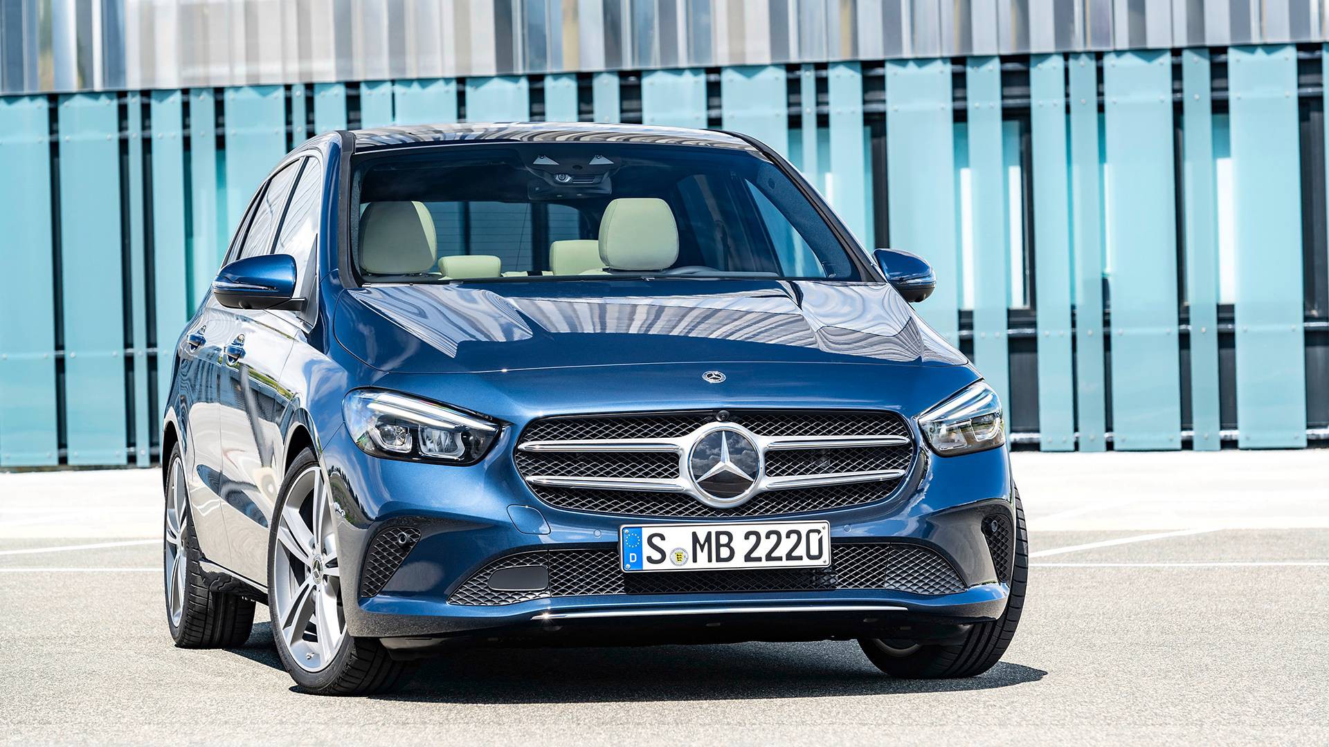 Ra mắt Mercedes-Benz B-Class 2019: Giữ lại ngoại thất, lột xác nội thất