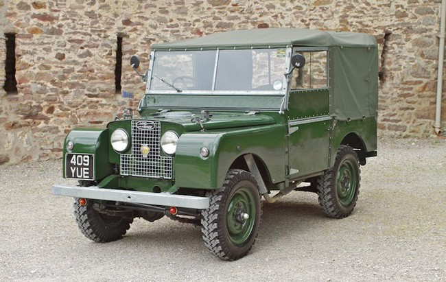 C&oacute; một sự thật bất ngờ l&agrave; Nữ ho&agrave;ng kh&ocirc;ng c&oacute; bằng l&aacute;i xe nhưng bộ sưu tập xe hơi của b&agrave; khiến nhiều người phải cho&aacute;ng ngợp - Ảnh 15.