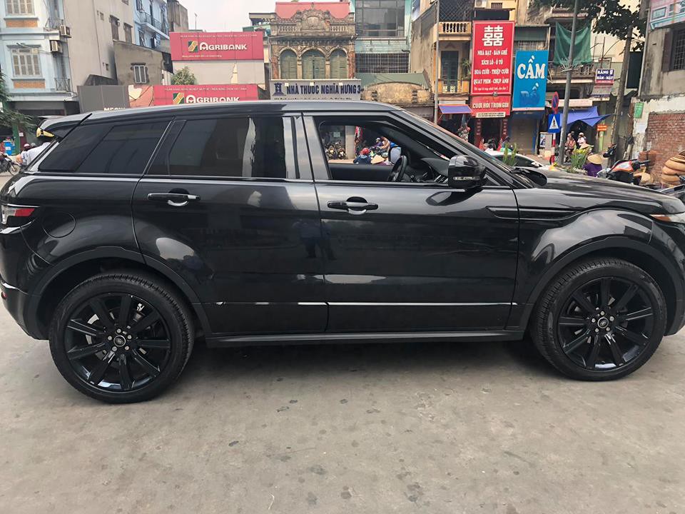 Chạy Chỉ 2.400 Km/Năm, Chủ Xe Range Rover Evoque Black Edition Vẫn Lỗ Tiền  Tỉ Khi Bán Lại