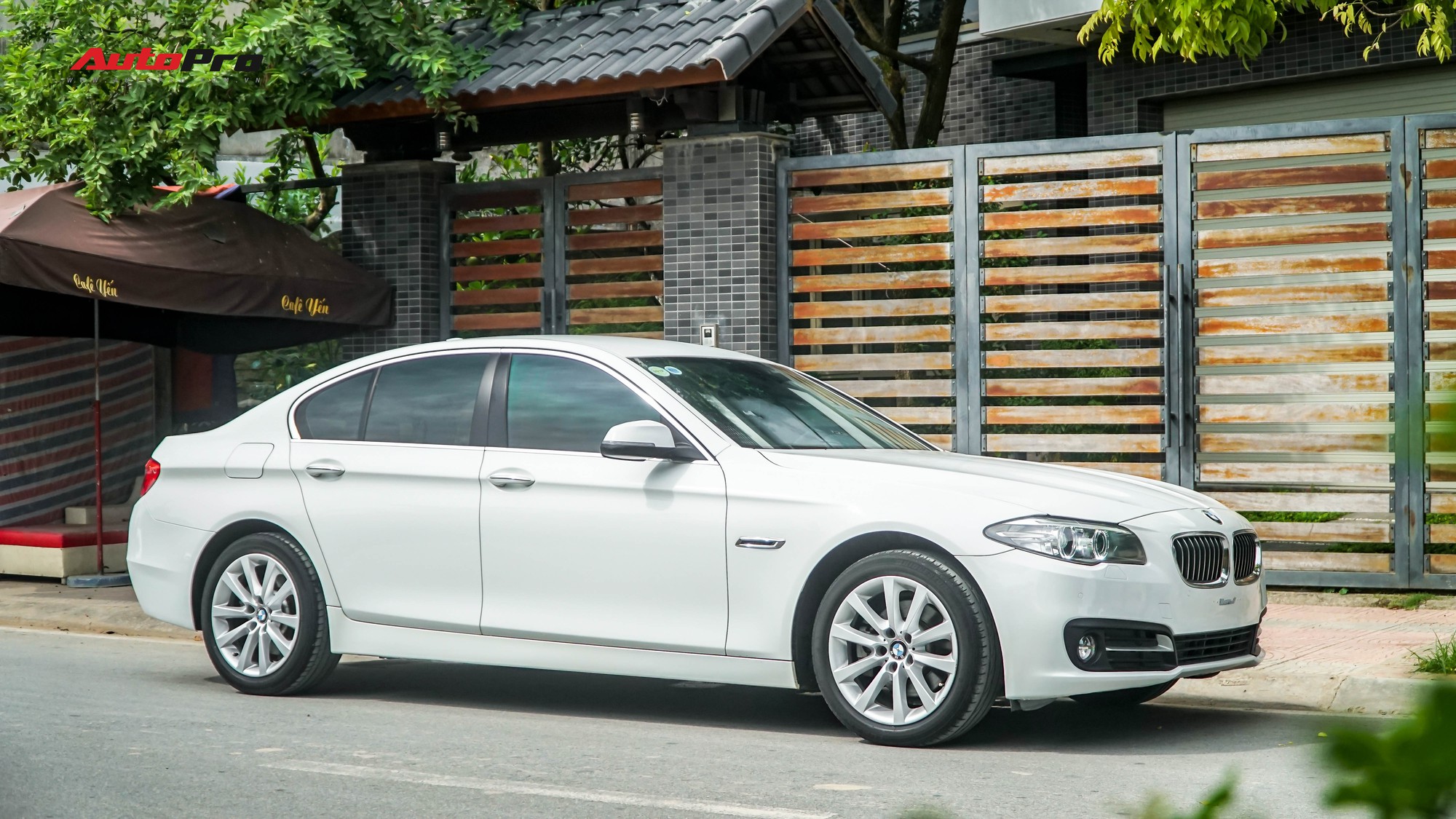 BMW 5 Series bản thuần điện sẽ trình làng trong năm nay với bộ khung gầm  bắt mắt