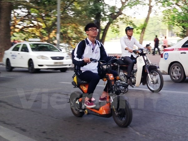 Đề xuất đi xe máy điện, xe đạp điện cần phải có bằng lái, chứng chỉ - Ảnh 1. Đề xuất đi xe máy điện, xe đạp điện cần phải có bằng lái, chứng chỉ - Ảnh 1.