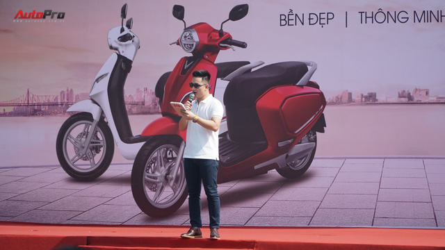 Loạt xe máy điện thông minh VinFast chạy thử tại Hà Nội ngay sau khi ra mắt - Ảnh 6.