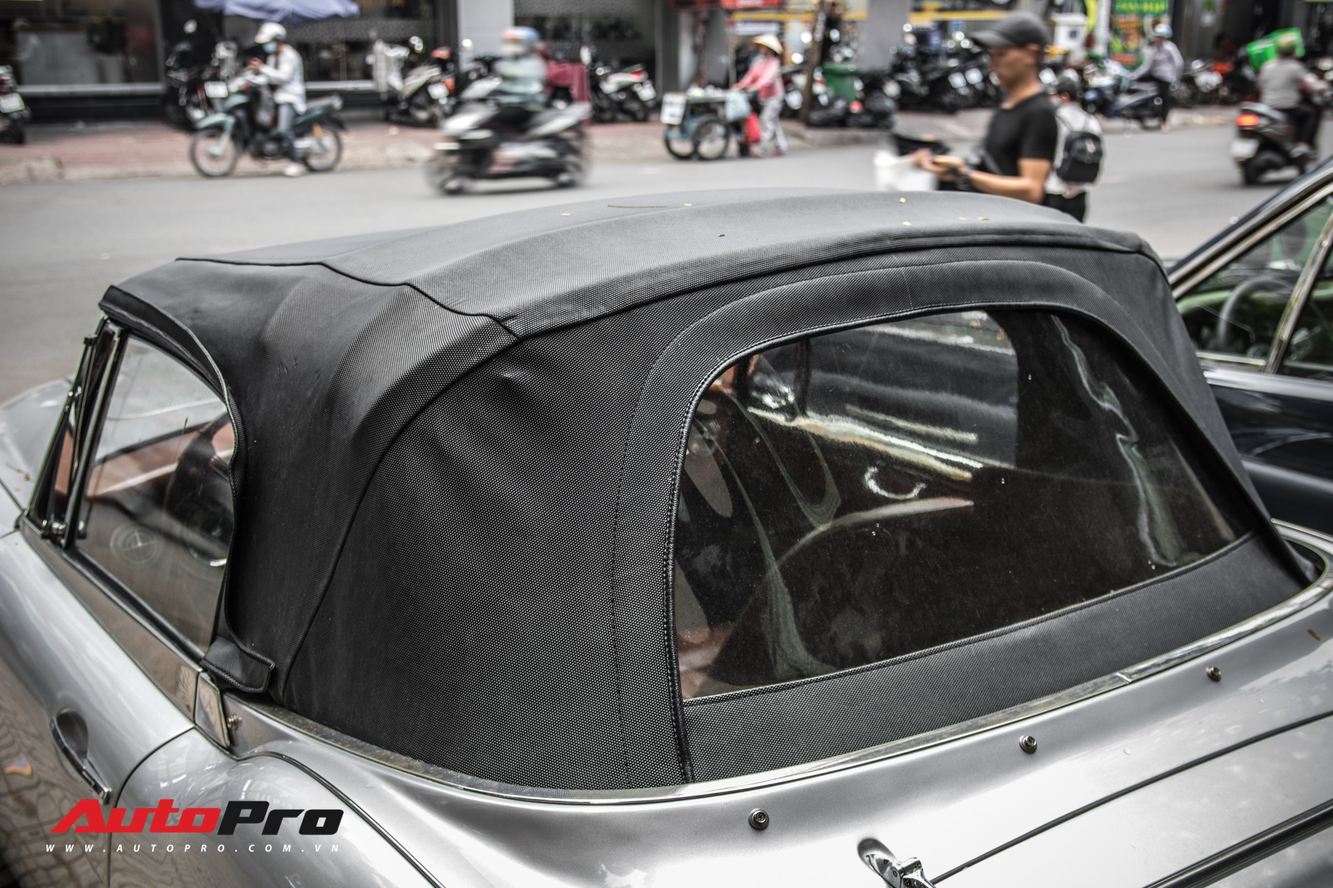 Rare Austin-Healey 3000 Mk II 55-year-old of Saigon car enthusiasts - Photo 8. Rare Austin-Healey 3000 Mk II 55-year-old of Saigon car enthusiasts - Photo 8.