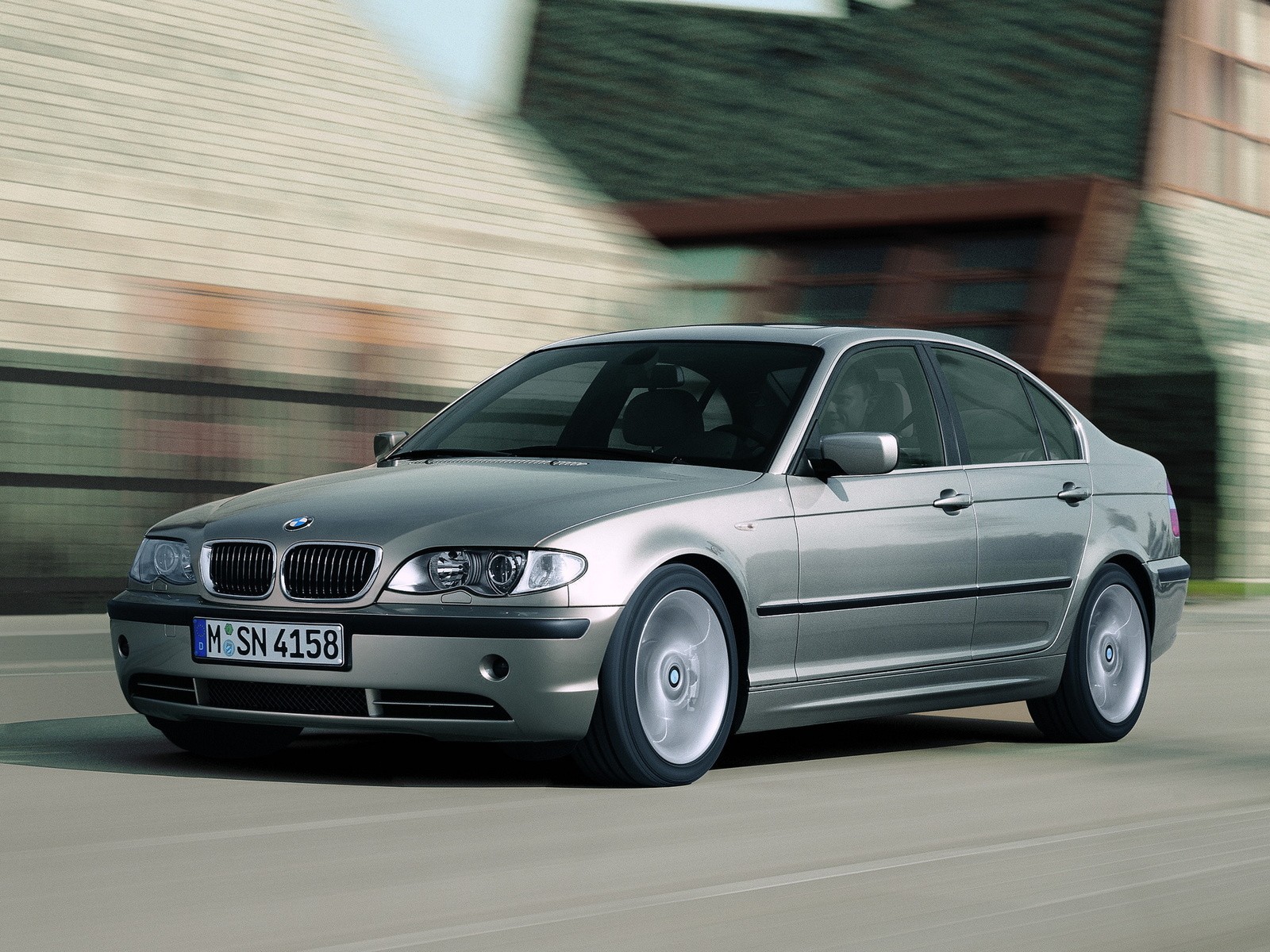 BMW 318i đời 2005 giá bao nhiêu thì mua được  VnExpress