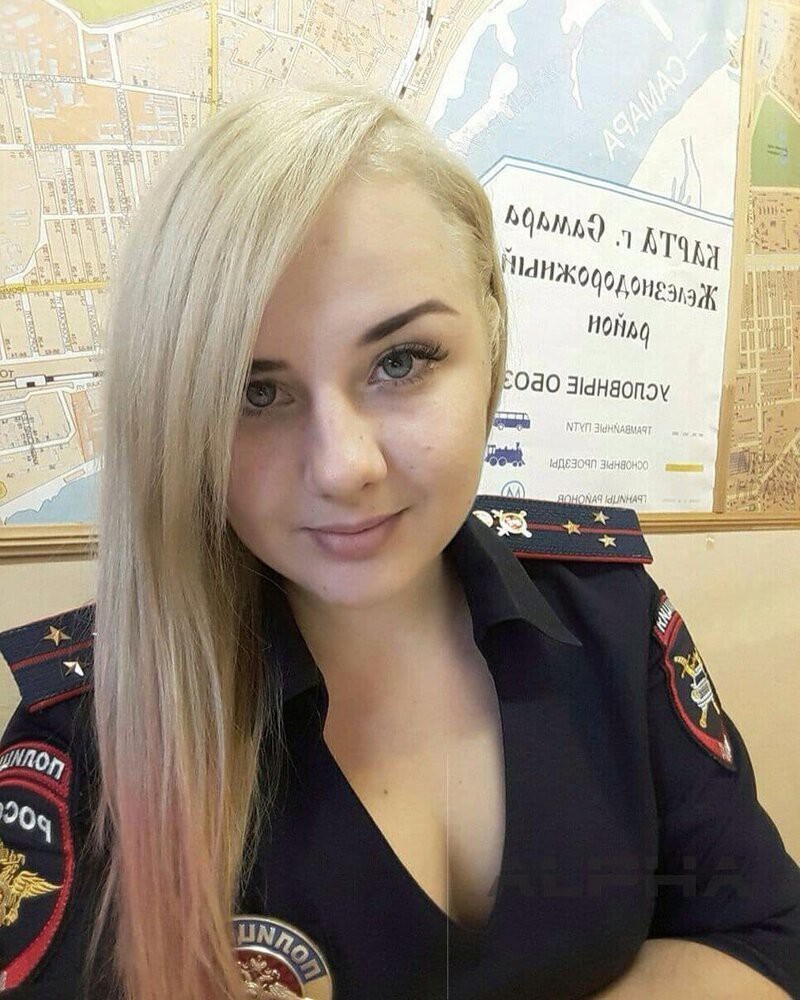 Bộ ảnh nữ cảnh sát giao thông Nga xinh đẹp khiến mọi nam tài xế ...