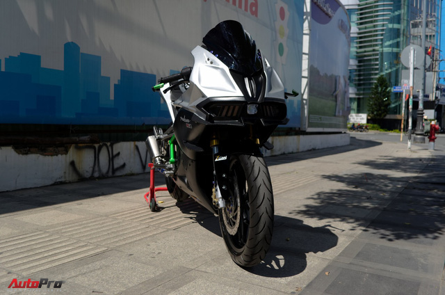 Thợ Việt độ Bajaj Pulsar RS200 “lên” Kawasaki Ninja H2R - Ảnh 4.