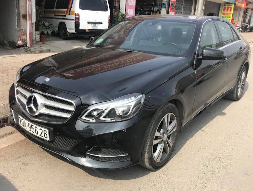 Chi tiết xe Mercedes E250 2017 lắp ráp tại Việt Nam