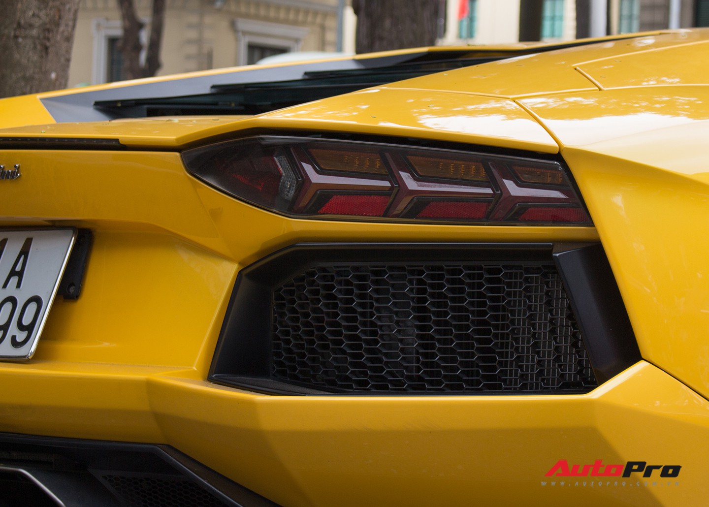 Lamborghini Aventador biển Sài Gòn dạo chơi tại Hà Nội chuẩn bị Car &  Passion 2018