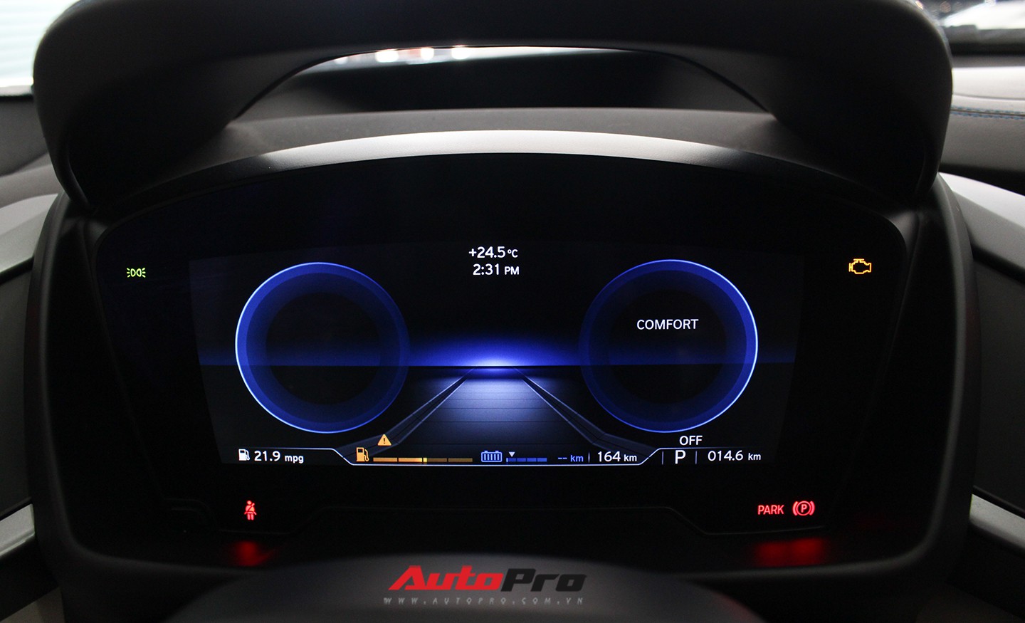 BMW i8 dán decal chrome bạc độc nhất Việt Nam rao bán lại giá 3,9 tỷ đồng - Ảnh 20. BMW i8 dán decal chrome bạc độc nhất Việt Nam rao bán lại giá 3,9 tỷ đồng - Ảnh 20.